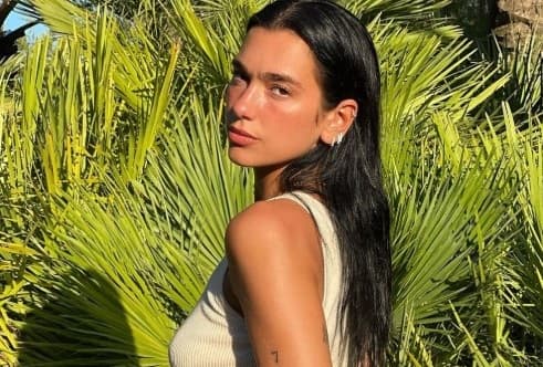 MÜKEMMEL GÜNEŞ ÖPÜCÜĞÜ ETKİSİ İÇİN BRONZER İPUÇLARI
