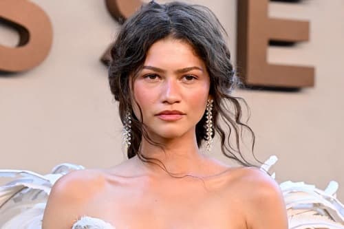 ZENDAYA'NIN THE ODYSSEY GALA MAKYAJI NARS ÜRÜNLERİYLE NASIL YAPILIR?