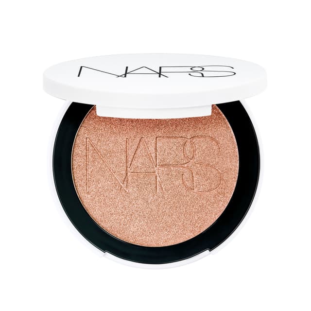 LIGHT REFLECTING LUMINIZING POWDER