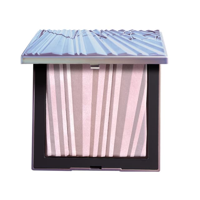 AURA ILLUMINATING FACE & BODY POWDER