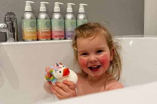 BEBEK ŞAMPUANI İÇERİĞİ NASIL OLMALI?