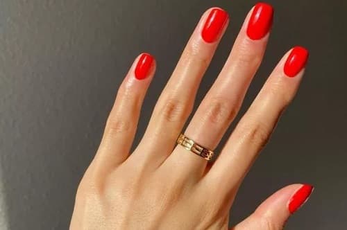 JEL TIRNAĞA GEREK OLMADAN PARLAK GÖRÜNÜMÜN SIRRI