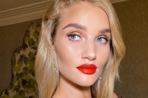 KİME HANGİ TON KIRMIZI RUJ GİDER?