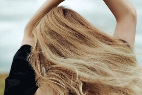 SAÇ UZATMA SÜRECİNDE YAPILMASI GEREKENLER