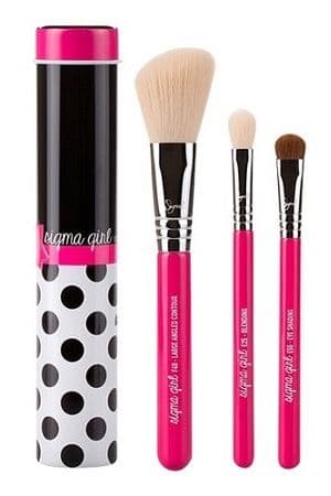 AT ÇANTAYA ÇIK TATİLE: SEYAHAT BOY FIRÇA SETLERİ