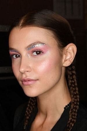 TREND ALARMI: FESTİVAL MAKYAJI NASIL YAPILIR?